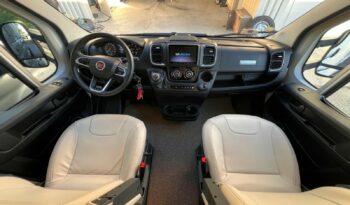 PILOTE P 696 D ESSENTIEL complet