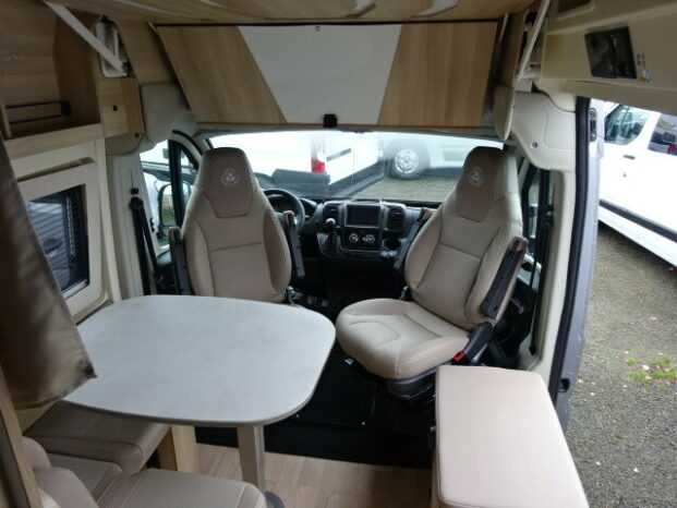 CAMPEREVE FAMILY VAN complet