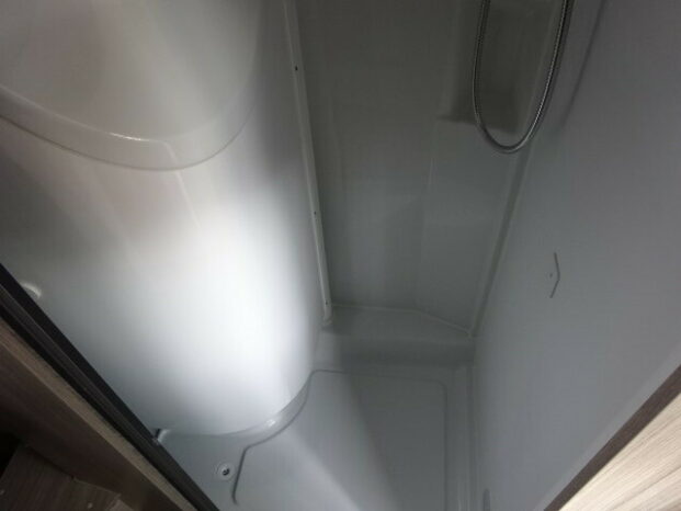 ADRIA TWIN PLUS 600 SPB complet