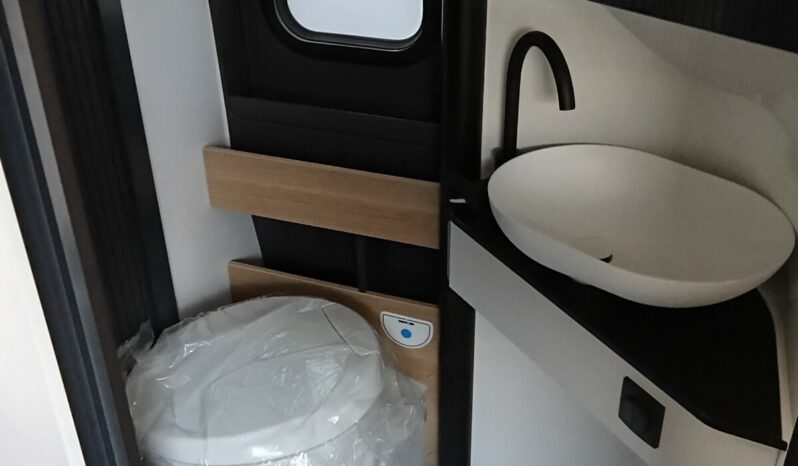 ADRIA TWIN 600 SPB complet