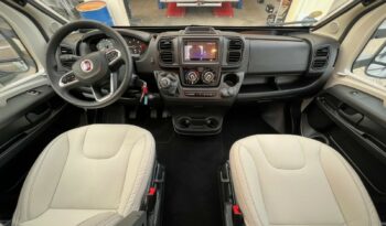 RAPIDO 696F complet