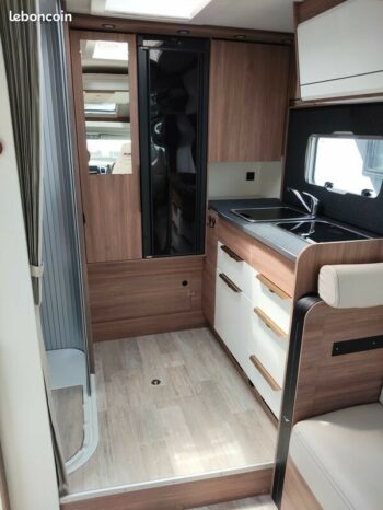 PILOTE P 696 D ESSENTIEL complet
