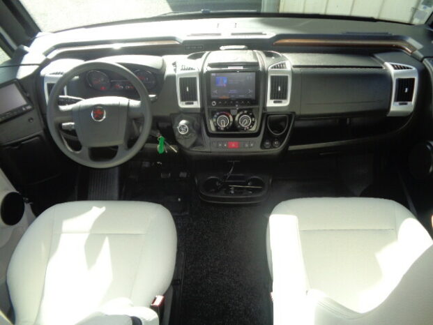 AUTOSTAR PRIVILEGE I 690 LJ complet