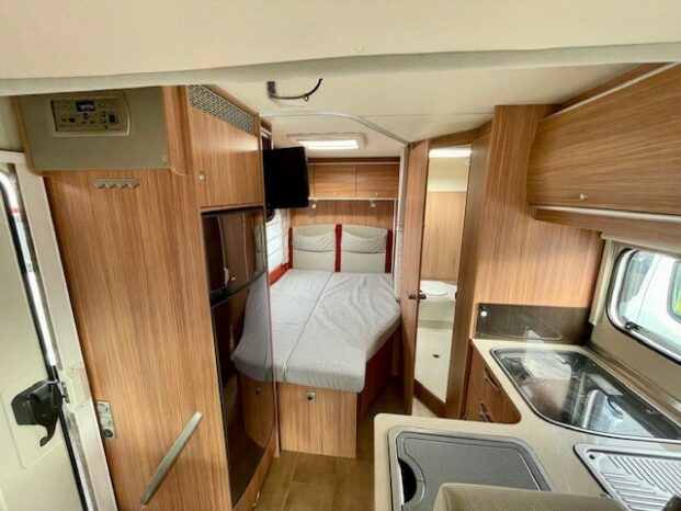 BURSTNER IXEO 664 complet