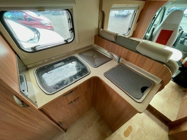 BURSTNER IXEO 664 complet